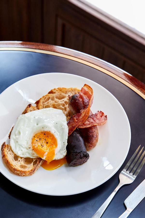 The Buxton Hotel London Bagian luar foto